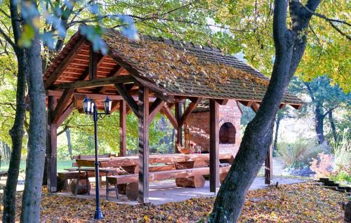 Veliki Lovrecan House | Holiday Home "Rim" - Kuća za odmor i kućice