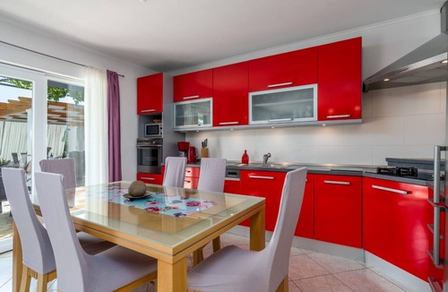 Primorski Dolac Villa | Holiday home Silvija by Villas Guide