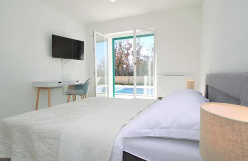 Drinovci House | Holiday Home Skelin by Interhome