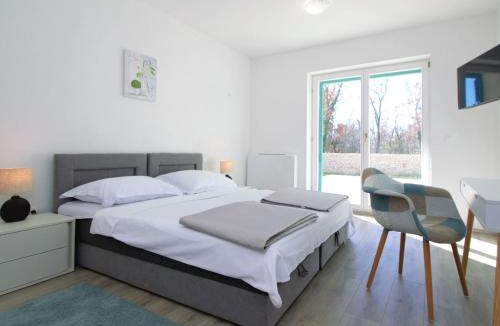 Drinovci House | Holiday Home Skelin by Interhome