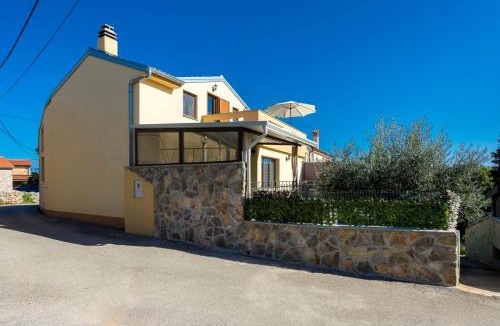 Risika House | Holiday Home Svjetlana