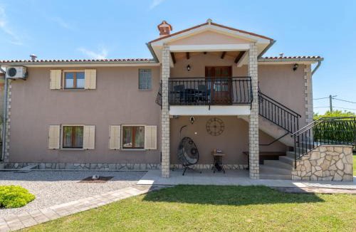 Marceljani House | Holiday Home Verbanac by Interhome