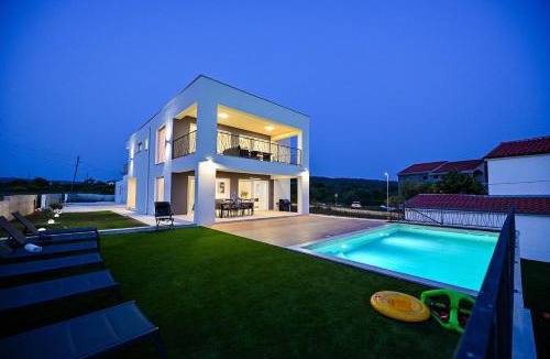 Ljubac House | Holiday Home Villa Giovanni