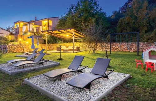 Obrs Villa | Holiday home Villa Bella with pool by Villas Guide