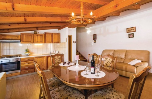 Debeljak House | Holiday Home Villa Ksenija - Six Bedroom Holiday Home with Pool