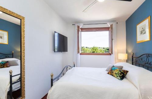 Loviste House | Holiday Home Villa Nauta - Peljesac- Ferienhaus mit Whirpool by Interhome