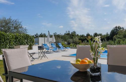 Nova Vas House | Holiday Home Villa Tonka by Interhome