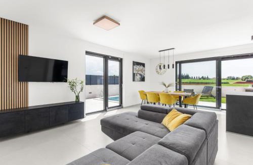 Novigrad House | Holiday Home Villa Valero by Interhome