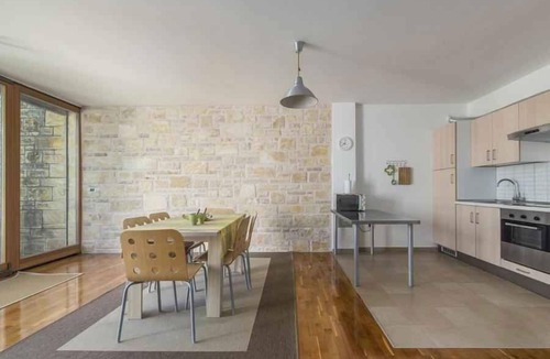 Dajla House | Holiday home with air conditioning