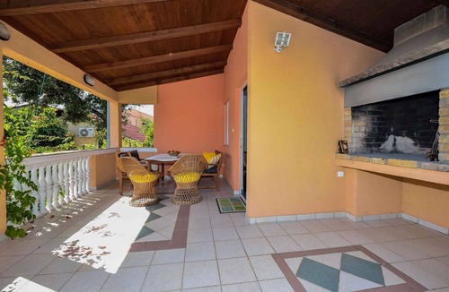 Petrcane House | Holiday home with air conditioning