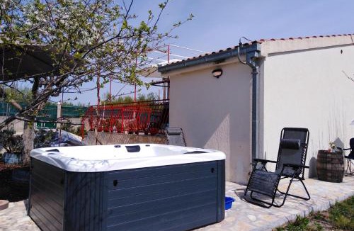 Srijane House | Holiday home with hot tub Srijane, Zagora - 22621