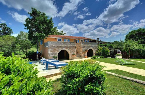 Gradisce House | Holiday home with pool and air conditioning
