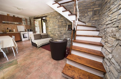 Korelici House | Holiday home with own pool