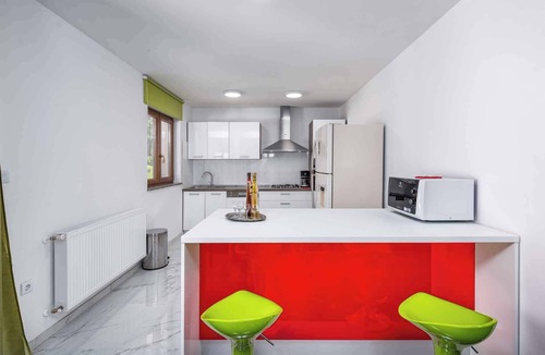 Karojba House | Holiday home with pool in quiet location