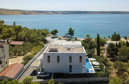 Starigrad House | Holiday house Starigrad Paklenica for 1 - 8 persons with 4 bedrooms - Luxury holiday home