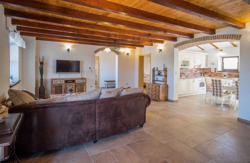 Sveti Ivan Dobrinjski House | Holiday house BLUE IVY with swimming pool