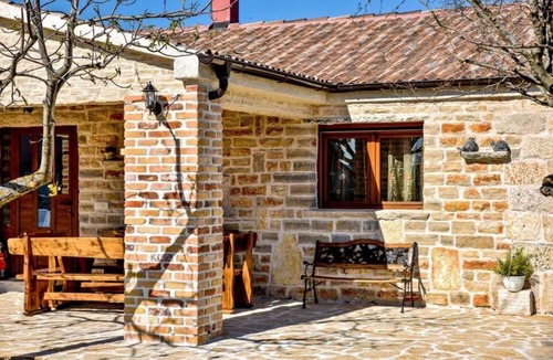 Stankovci House | Holiday house Budak for 1 - 8 persons with 3 bedrooms - Holiday house