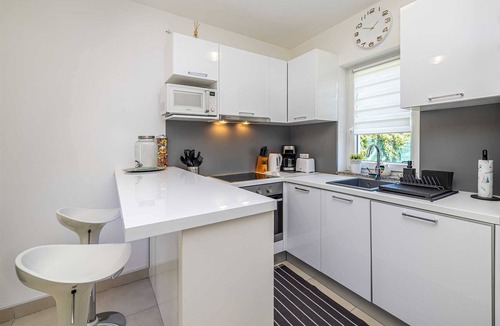 Kras House | Holiday house CIRIK with heated swimming pool