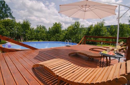 Plaski House | Holiday house Daisy