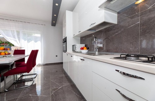 Garica House | Holiday house Garica for 1 - 6 persons with 3 bedrooms - Holiday home