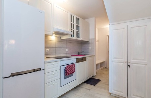 Plaski House | Holiday house Green house - shared pool & BBQ: - Plaski, Continental Croati, Croatia