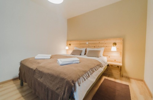 Plaski House | Holiday house Green house - shared pool & BBQ: - Plaski, Continental Croati, Croatia