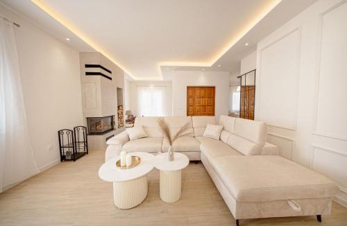 Kotlenice House | Holiday house Greenside - with a pool