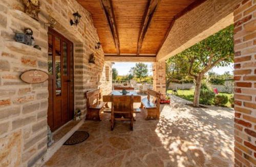 Stankovci House | Holiday House imun - Three bedroom Holiday house with pool