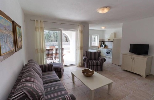Kras House | Holiday House in Kras with Open Fireplace