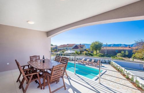 Milohnici Villa | Holiday House Isabella