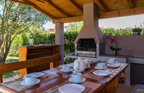 Jadreski House | Holiday house Jadreski for 1 - 6 persons with 3 bedrooms - Holiday home