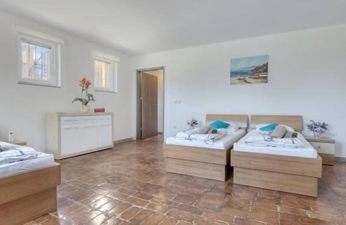 Liznjan House | Holiday house Jadreski for 1 - 18 persons with 6 bedrooms - Holiday house