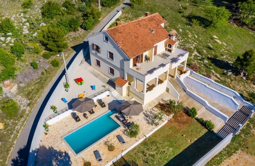 Krusevo Villa | HOLIDAY HOUSE KLARA
