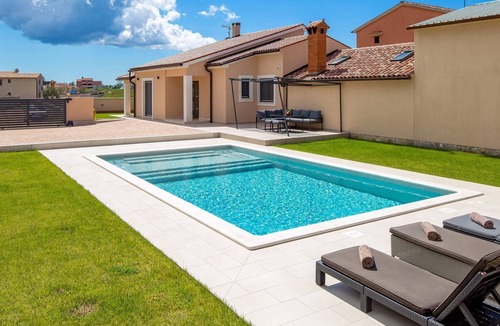 Bibici House | Holiday house Krancici for 6 - 8 persons with 3 bedrooms - Holiday home