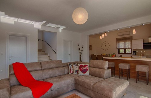 Pinezici House | Holiday house Krk (Stadt) for 1 - 8 persons with 3 bedrooms - Holiday house