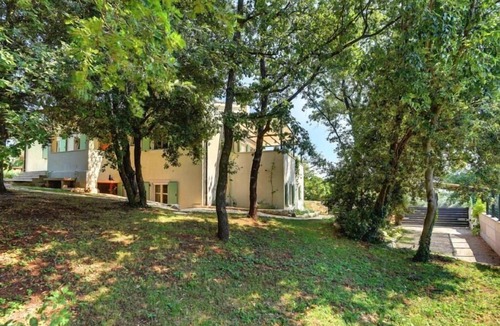 Krnica House | Holiday house Krnica for 10 - 12 persons with 5 bedrooms - Holiday house