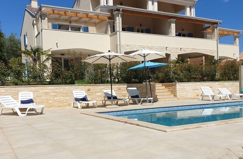 Lovrecica House | Holiday house Lovrecica for 5 persons with 2 bedrooms - Holiday home