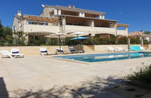 Lovrecica House | Holiday house Lovrecica for 7 persons with 3 bedrooms - Holiday home