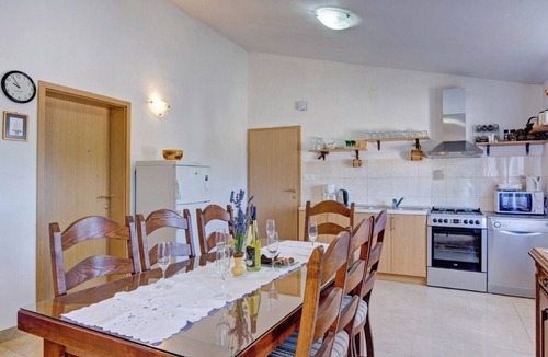 Benkovac Villa | Holiday house Maslina * 2000 m2 garden, private pool, free WiFi