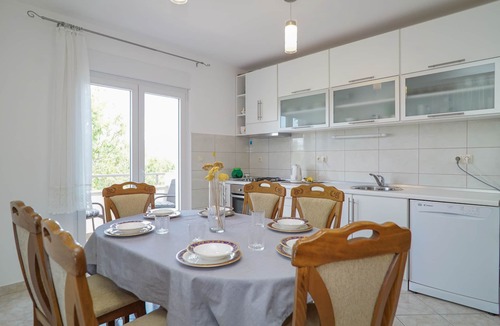 Grubine House | Holiday house near the sea and the lakes