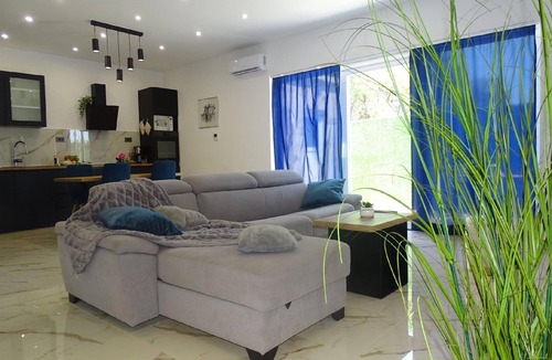 Pristeg House | Holiday house Parancin
