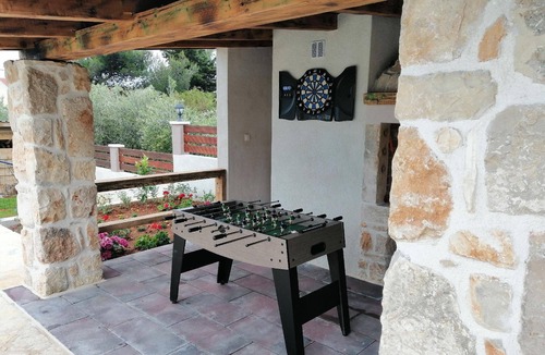 Posedarje House | Holiday house Posedarje for 1 - 7 persons with 3 bedrooms - Holiday home