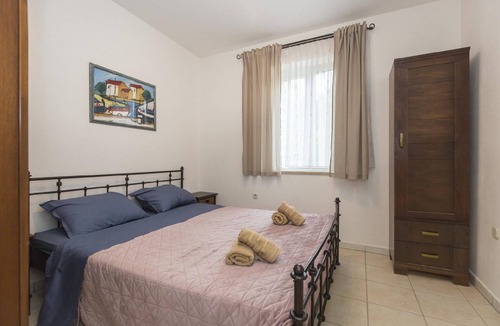 Presika House | Holiday house Presika for 1 - 6 persons with 3 bedrooms - Holiday home
