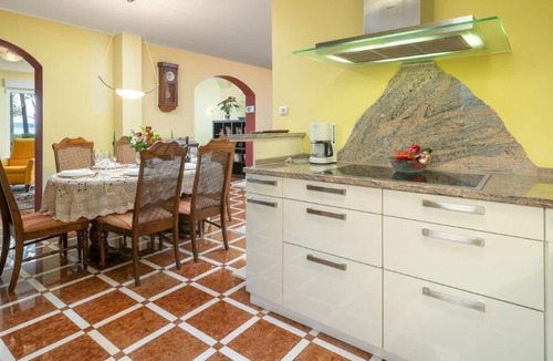 Jadrija House | Holiday house Sibenik for 1 - 6 persons with 3 bedrooms - Holiday house