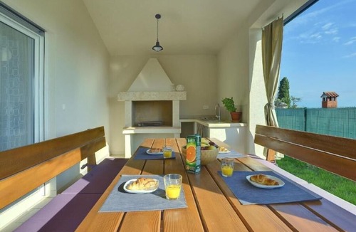 Smoljanci House | Holiday house Svetvinčenat for 6 - 8 persons with 3 bedrooms - Holiday house