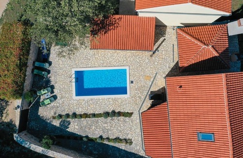 Promina House | Holiday house Tihomir - with pool : - Drnis, Riviera Sibenik, Croatia