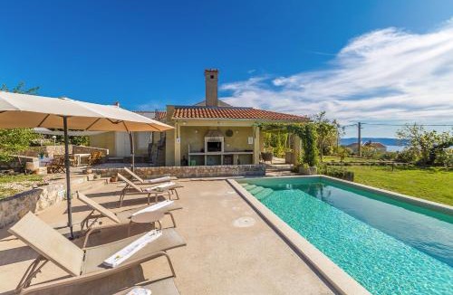 Milohnici House | Holiday house TRSJA