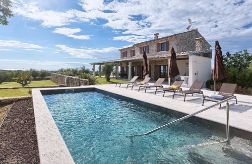 Finida House | Holiday house Umag for 1 - 10 persons with 4 bedrooms - Holiday home