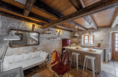 Kranjcici House | Holiday house Una * 1000 m2 secluded garden, BBQ, free WiFi