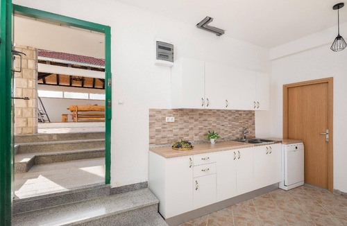 Cvrljevo House | Holiday house Unesic for 1 - 8 persons with 3 bedrooms - Holiday home